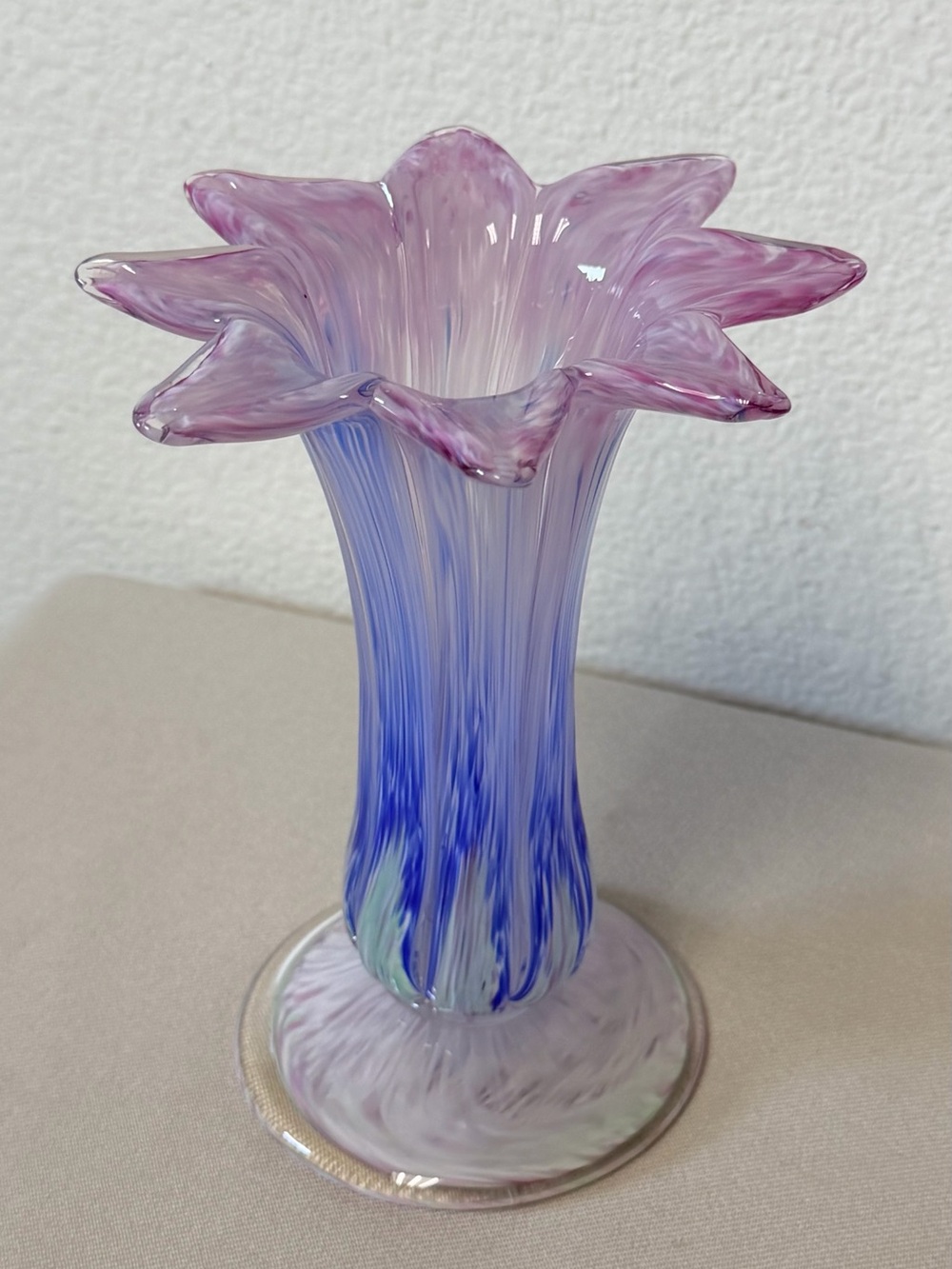 Handblown Tow’s Murano Flower Glass Vase in Lavender and Blue